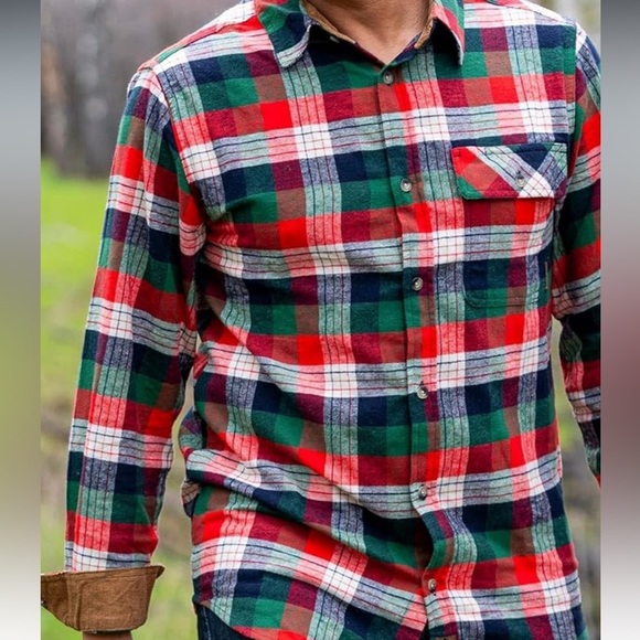 Legendary Whitetails Other - Legendary Whitetails Men's Buck Camp Flannel Long Sleeve Plaid Corduroy Cuffs XL
